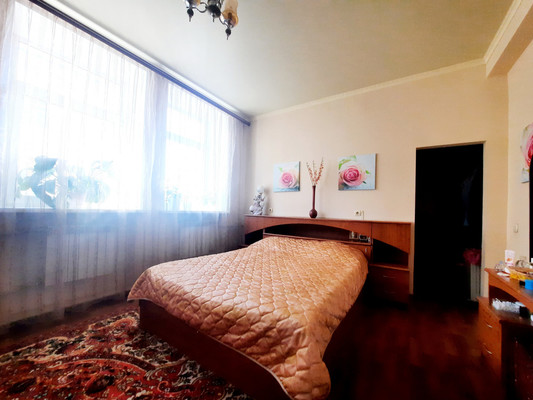 Продам трехкомнатную (3-комн.) квартиру, Советская ул, 128, Йошкар-Ола г
