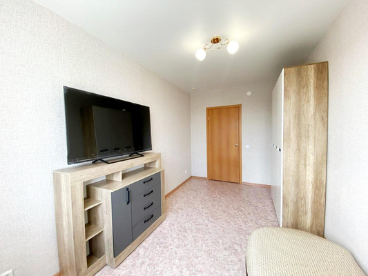 Продам трехкомнатную (3-комн.) квартиру, Сузюмова ул, 9, Пенза г