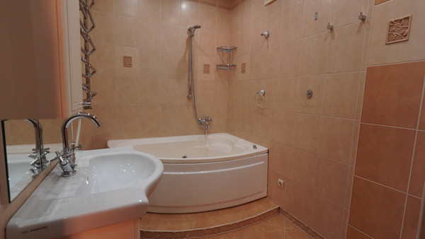 Продам двухкомнатную (2-комн.) квартиру, Партизанская ул, 34, Ставрополь г