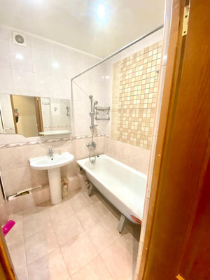 Продам двухкомнатную (2-комн.) квартиру, Средне-Московская ул, 6кА, Воронеж г