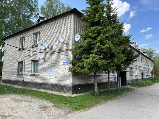 Продам двухкомнатную (2-комн.) квартиру, Армейская ул, 93, Жуковка д