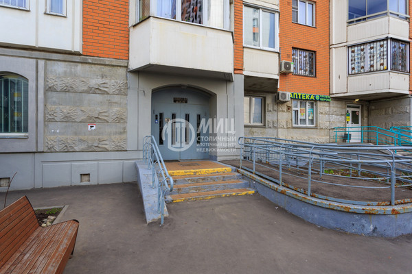 Продам однокомнатную (1-комн.) квартиру, Летчика Грицевца ул, 12, Внуковское п
