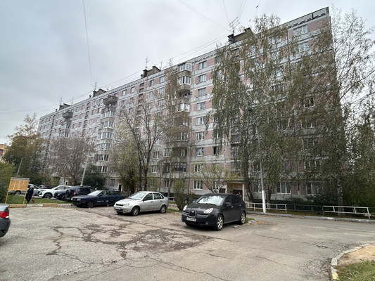 Продам многокомнатную квартиру, Дмитровская ул, 33А, Базарово д