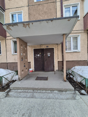 Продам двухкомнатную (2-комн.) квартиру, Сахалинская ул, 5, Южно-Сахалинск г