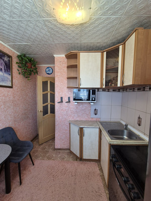 Продам двухкомнатную (2-комн.) квартиру, 2-я Набережная ул, 73, Южно-Сахалинск г