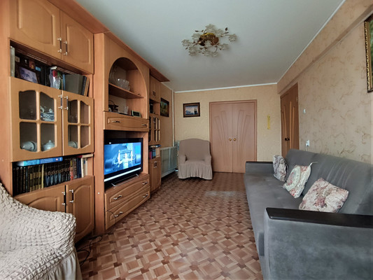 Продам трехкомнатную (3-комн.) квартиру, Жуковская ул, 23, Брянск г