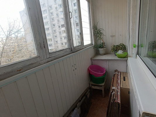 Продам трехкомнатную (3-комн.) квартиру, Жуковская ул, 23, Брянск г