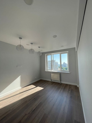 Продам двухкомнатную (2-комн.) квартиру, Искусственная ул, 2а, Ростов-на-Дону г