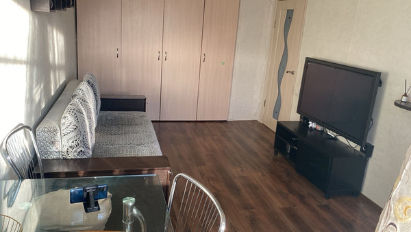 Продам трехкомнатную (3-комн.) квартиру, Бакалейная ул, 48а, Казань г