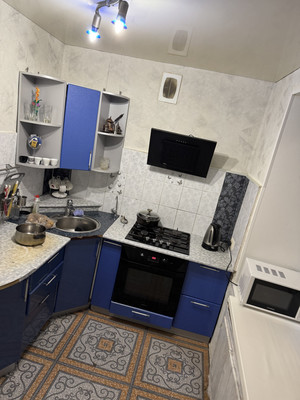 Продам трехкомнатную (3-комн.) квартиру, Бакалейная ул, 48а, Казань г