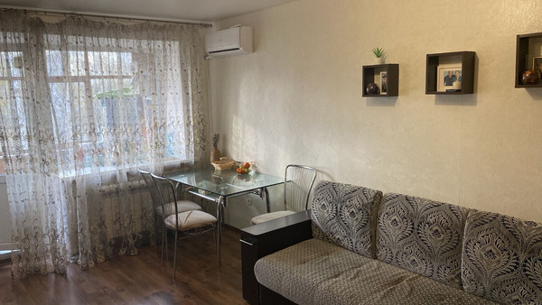 Продам трехкомнатную (3-комн.) квартиру, Бакалейная ул, 48а, Казань г