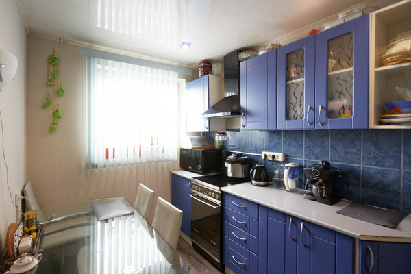Продам трехкомнатную (3-комн.) квартиру, Кольский пр-кт, 107, Мурманск г