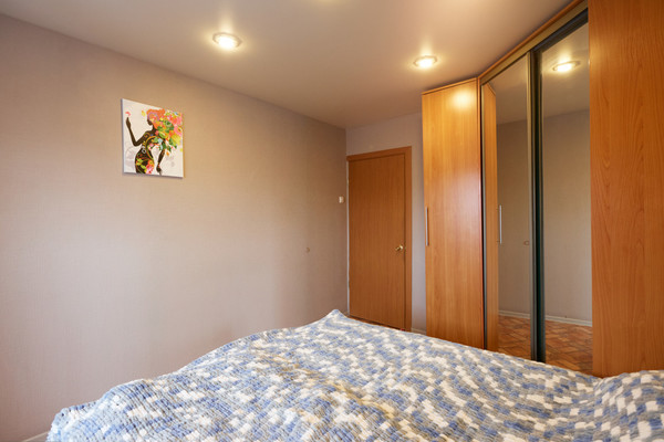 Продам трехкомнатную (3-комн.) квартиру, Кольский пр-кт, 107, Мурманск г