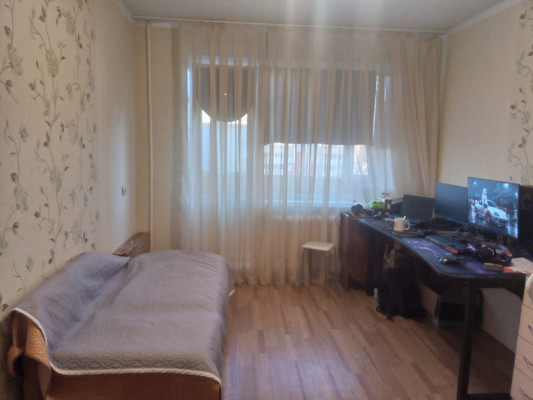 Продам двухкомнатную (2-комн.) квартиру, Лукина ул, 11к1, Казань г