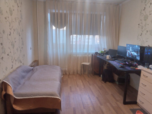 Продам двухкомнатную (2-комн.) квартиру, Лукина ул, 11к1, Казань г