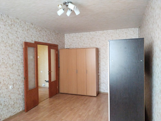 Продам трехкомнатную (3-комн.) квартиру, Преображенская ул, 13, Люберцы г