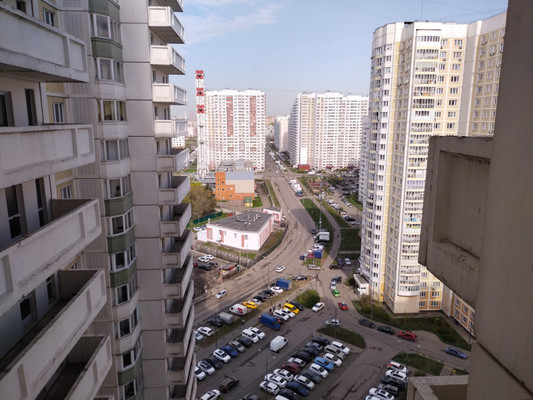 Продам трехкомнатную (3-комн.) квартиру, Преображенская ул, 13, Люберцы г