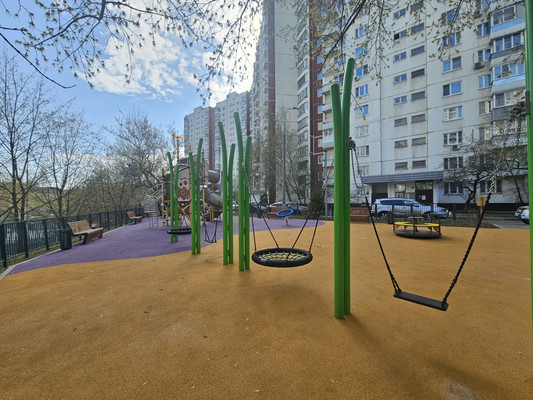 Продам трехкомнатную (3-комн.) квартиру, Крылатские Холмы ул, 30к4, Москва г
