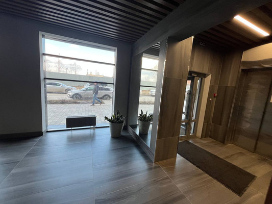 Продам трехкомнатную (3-комн.) квартиру, Строителей ул, 37а, Пермь г