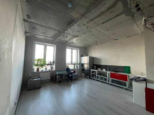 Продам трехкомнатную (3-комн.) квартиру, Строителей ул, 37а, Пермь г