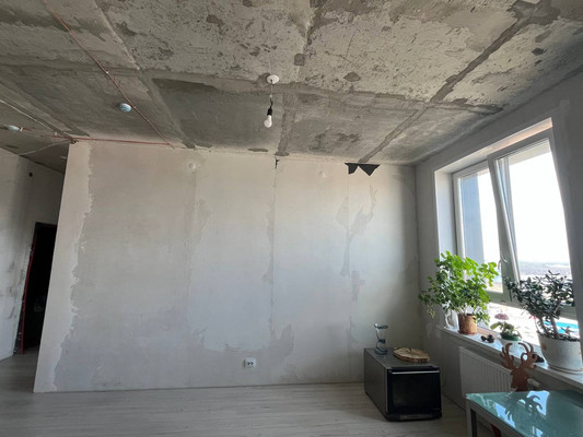 Продам трехкомнатную (3-комн.) квартиру, Строителей ул, 37а, Пермь г