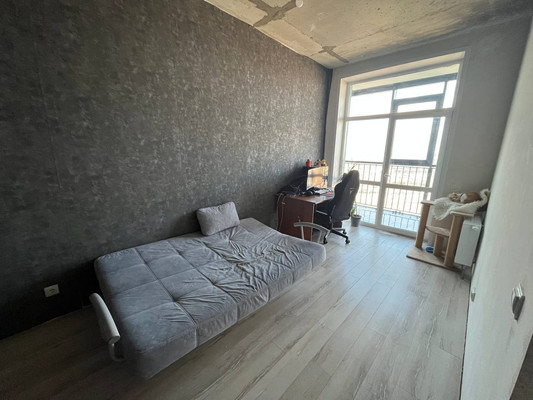 Продам трехкомнатную (3-комн.) квартиру, Строителей ул, 37а, Пермь г