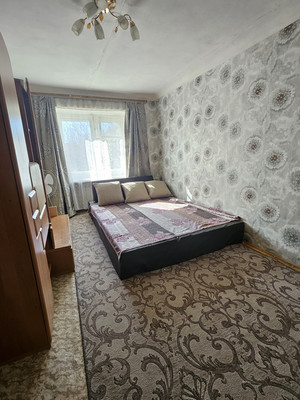 Продам двухкомнатную (2-комн.) квартиру, Гагарина ул, 115, Казань г