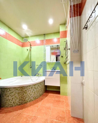 Продам трехкомнатную (3-комн.) квартиру, Чернышевского ул, 81, Красноярск г