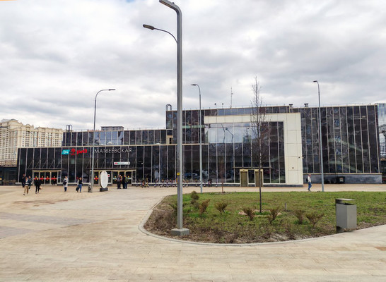 Продам трехкомнатную (3-комн.) квартиру, Веерная ул, 6, Москва г