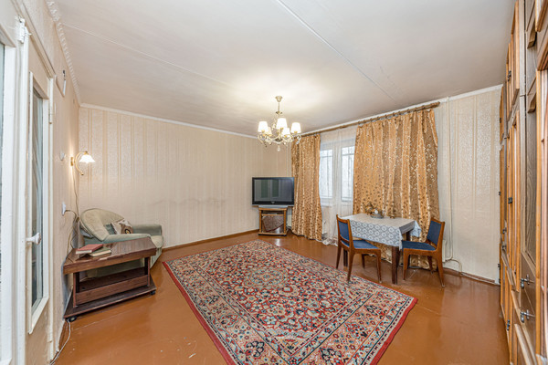 Продам двухкомнатную (2-комн.) квартиру, Курчатова ул, 3, Челябинск г