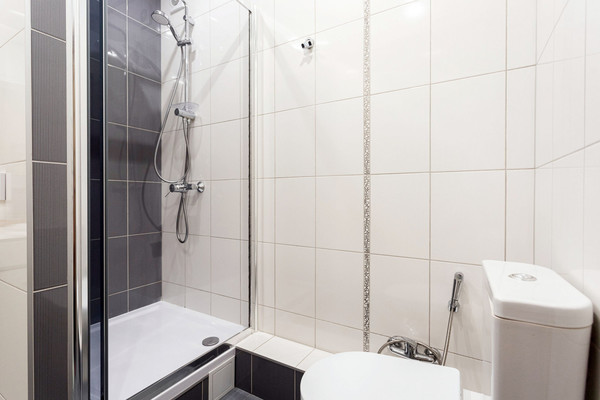 Продам трехкомнатную (3-комн.) квартиру, В.Гакуна ул, 5, Калининград г