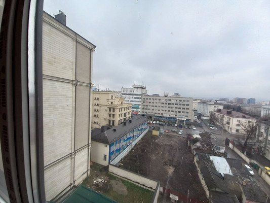 Продам двухкомнатную (2-комн.) квартиру, Ленина пр-кт, 42Б, Нальчик г