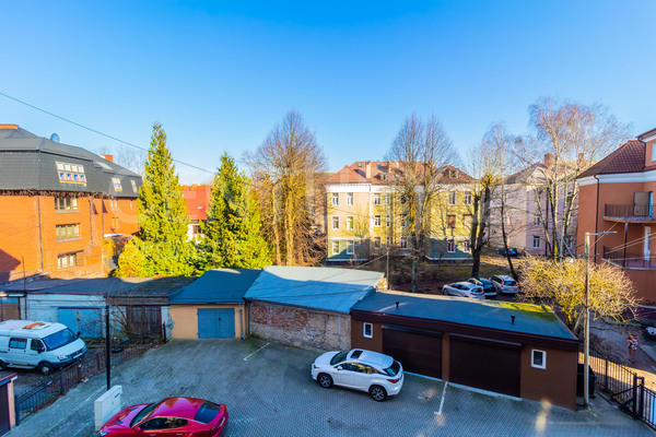 Продам трехкомнатную (3-комн.) квартиру, Мира пр-кт, 100 , Калининград г