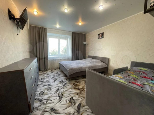 Продам трехкомнатную (3-комн.) квартиру, 34-й мкр, 11/2, Октябрьский г