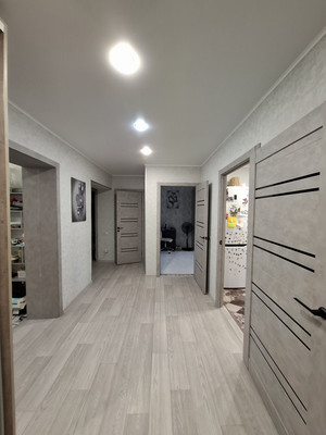 Продам трехкомнатную (3-комн.) квартиру, 34-й мкр, 11/2, Октябрьский г