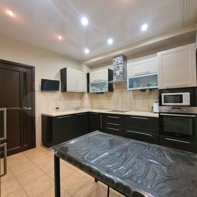 Продам двухкомнатную (2-комн.) квартиру, Сибгата Хакима ул, 391, Казань г