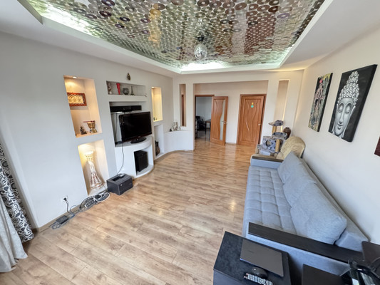 Продам трехкомнатную (3-комн.) квартиру, 2-я Заводская ул, 20/1, Красково п