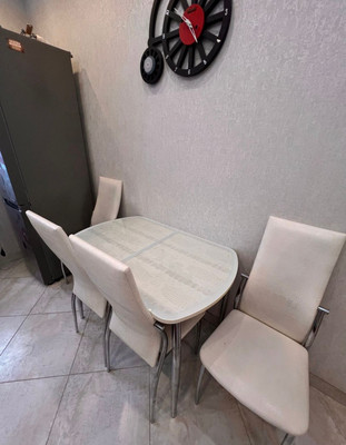 Продам двухкомнатную (2-комн.) квартиру, Луговая ул, 3, Великий Новгород г