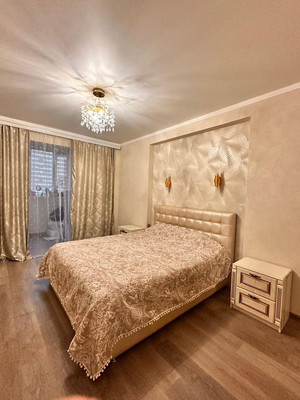 Продам трехкомнатную (3-комн.) квартиру, Академика Лаврентьева ул, 11, Казань г