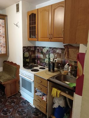 Продам трехкомнатную (3-комн.) квартиру, Полбина ул, 9к2, Москва г