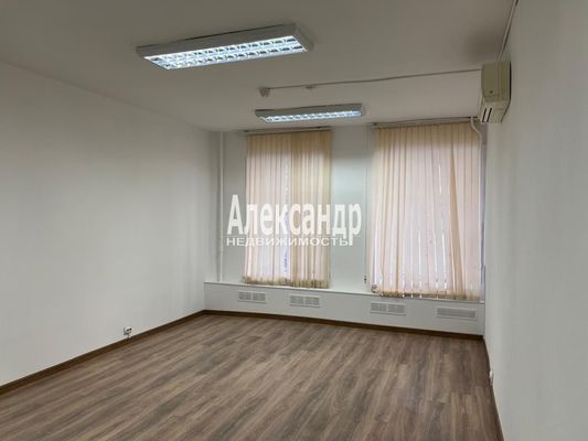 Продам коммерческое помещение 65,4 м2, Итальянская ул, 37/18, Санкт-Петербург г