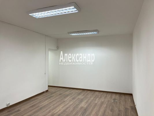 Продам коммерческое помещение 65,4 м2, Итальянская ул, 37/18, Санкт-Петербург г