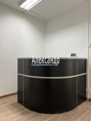 Продам коммерческое помещение 65,4 м2, Итальянская ул, 37/18, Санкт-Петербург г