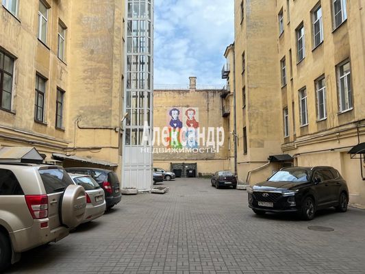Продам коммерческое помещение 65,4 м2, Итальянская ул, 37/18, Санкт-Петербург г