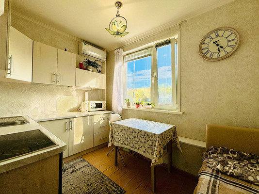 Продам однокомнатную (1-комн.) квартиру, Гурьевский проезд, 29к1, Москва г