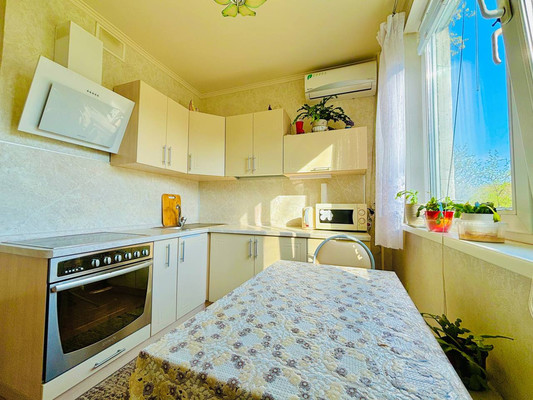 Продам однокомнатную (1-комн.) квартиру, Гурьевский проезд, 29к1, Москва г