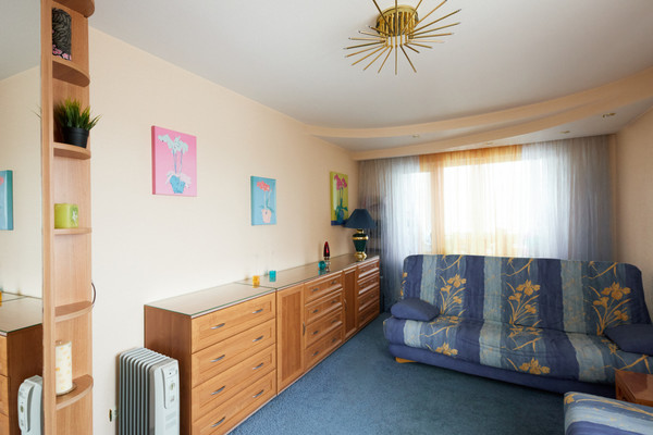Продам трехкомнатную (3-комн.) квартиру, Капитана Маклакова ул, 6, Мурманск г