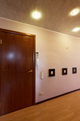 Продам трехкомнатную (3-комн.) квартиру, Капитана Маклакова ул, 6, Мурманск г