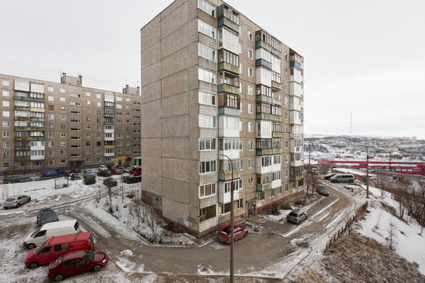 Продам трехкомнатную (3-комн.) квартиру, Капитана Маклакова ул, 6, Мурманск г