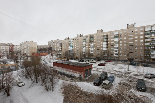 Продам трехкомнатную (3-комн.) квартиру, Капитана Маклакова ул, 6, Мурманск г